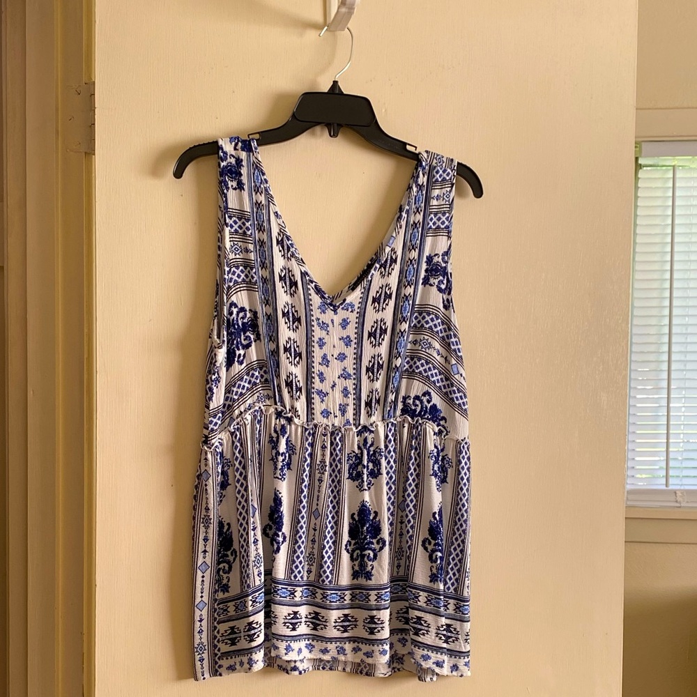 Signature Studio Sleeveless Tunic